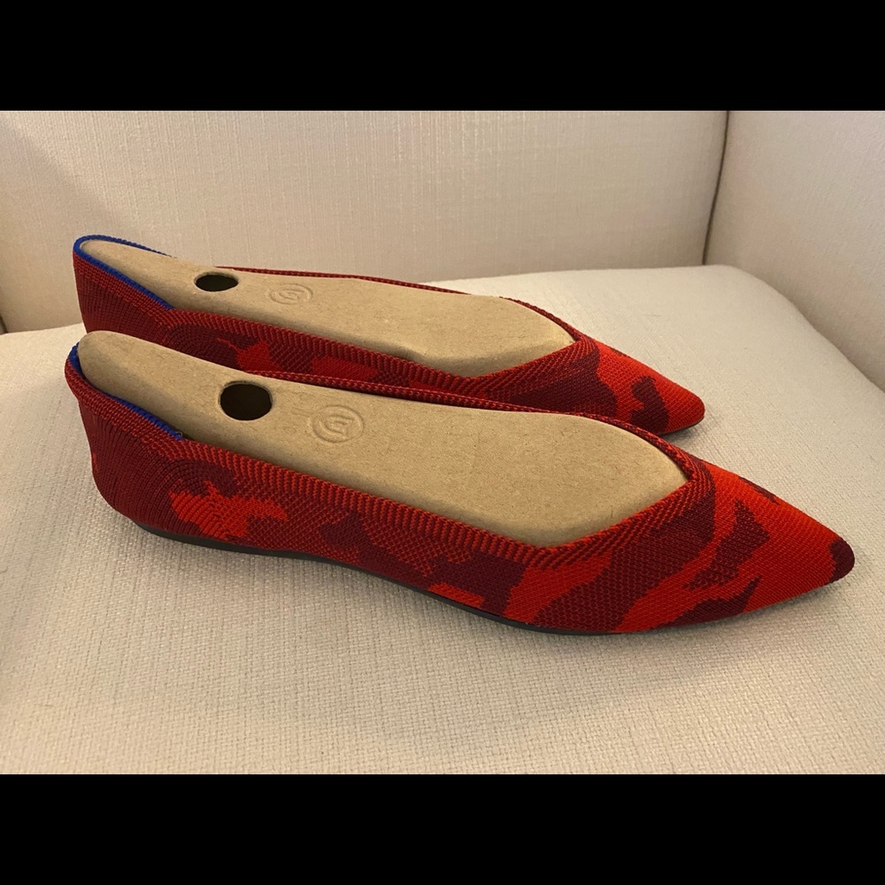 Rothy’s Red Camo Point